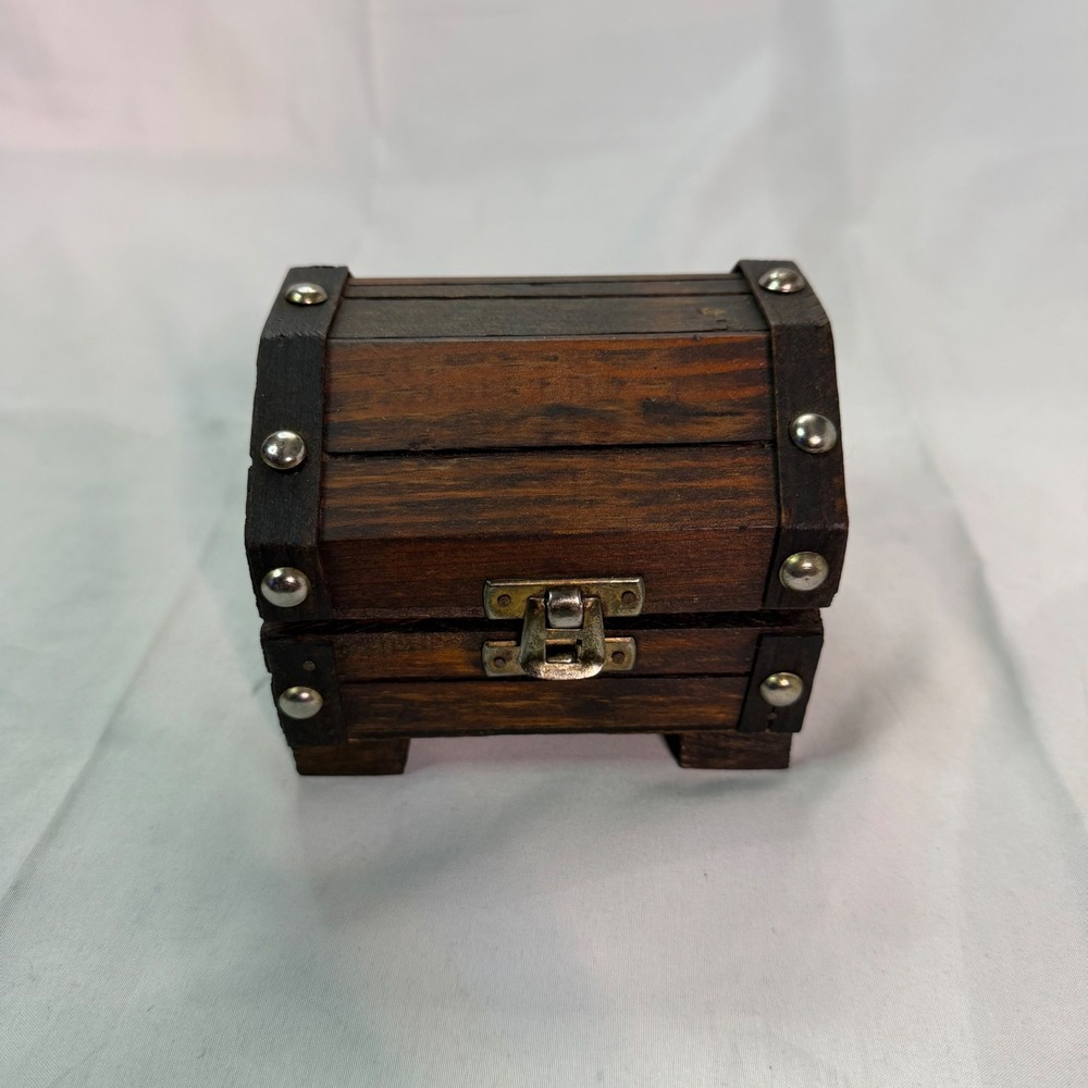 Vintage Wooden Treasure Chest Mini Jewelry Box Trinket Trunk Blue Velvet‎ Lining